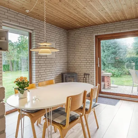 Cozy Retreat Near Marielyst - By Traum *